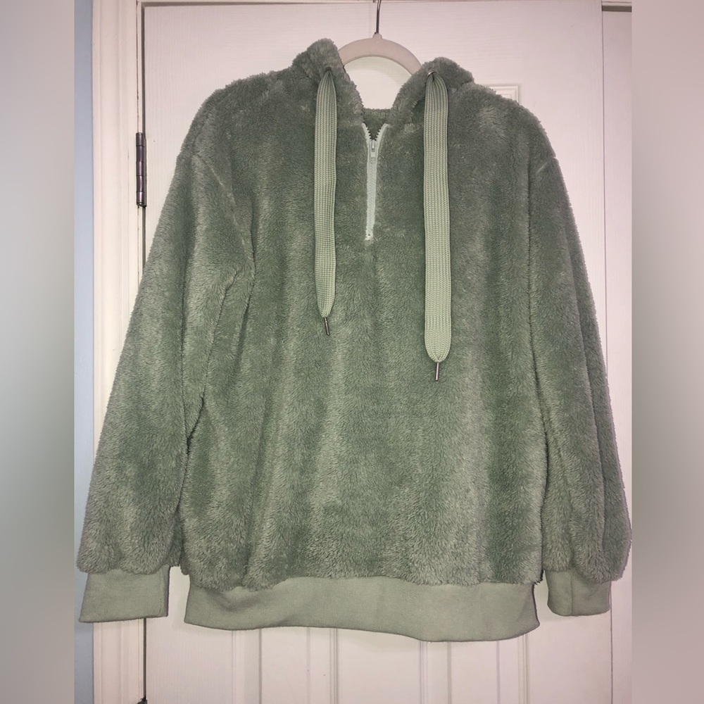 Cozy Green Fleece Hoodie soft women’s size medium 1/4 zip‎